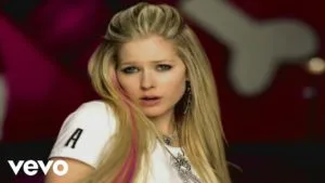 Avril Lavigne - Girlfriend avril-lavigne-girlfriend-youtube-music